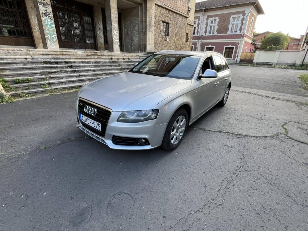 AUDI A4 Avant 2.0 TDI e DPF 230ekm-sajt(trzsk...