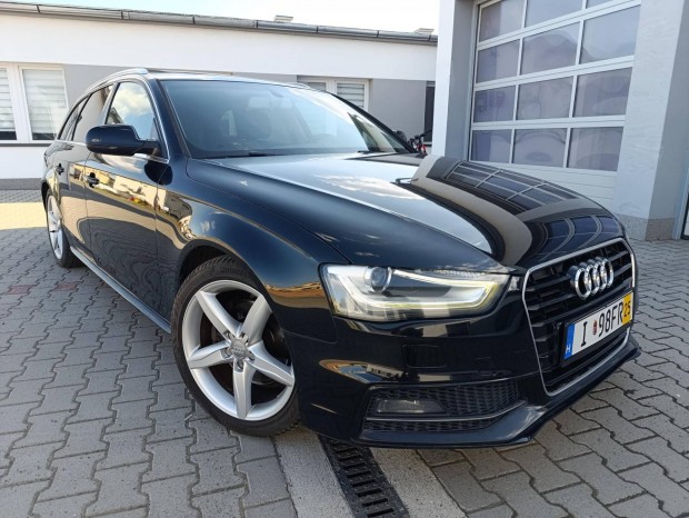 AUDI A4 Avant 2.0 TDI multitronic 3xS-line. Pan...
