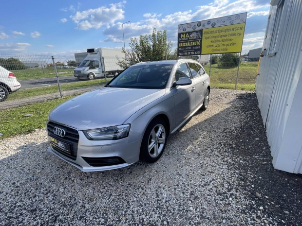 AUDI A4 Avant 2.0 TDI quattro ALU!!