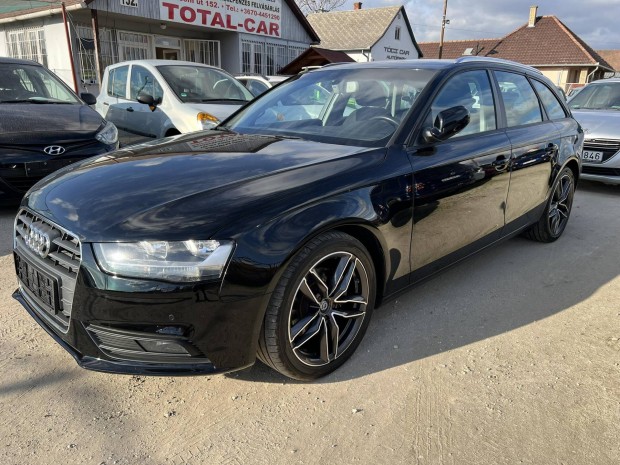AUDI A4 Avant 2.0 TDI quattro Végig Vezetett SZ...