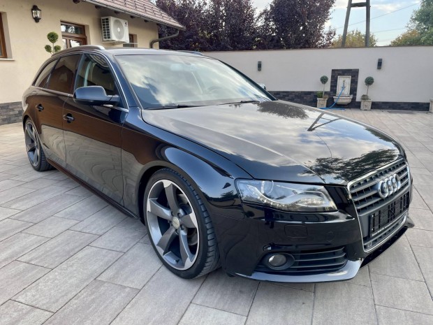 AUDI A4 Avant 2.0 TDi 19Rotor Felni-Navi-Multim...