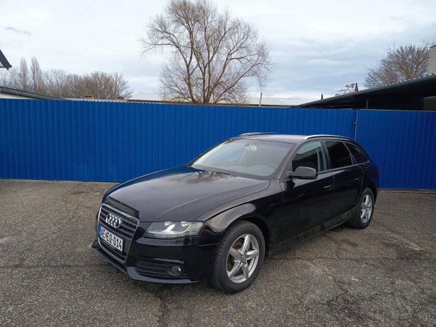 AUDI A4 Avant 2.0 TDi DPF EU5 S&S Navi Bluetoot...