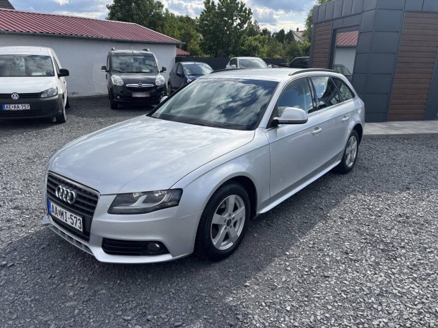 AUDI A4 Avant 2.0 TDi DPF Garantált. Leinformál...