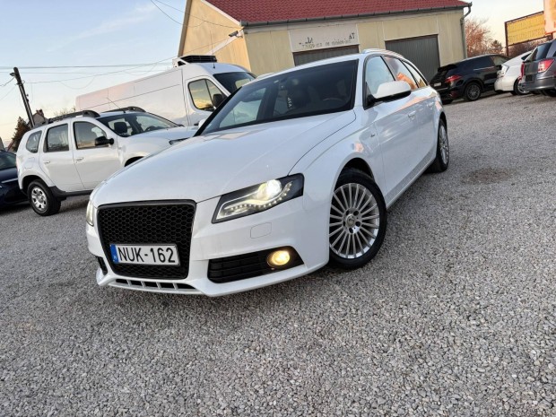 AUDI A4 Avant 2.0 T FSi Multitronic S-LINE