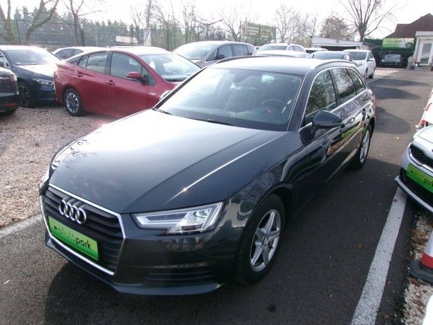 AUDI A4 Avant 30 TDI Basis S-tronic LED-E.Csomi...