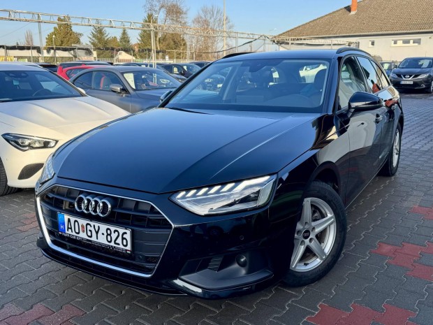 AUDI A4 Avant 35 TDI Basis S-tronic Navig�ci�.L...