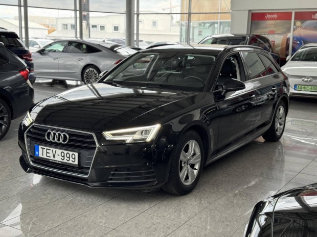 AUDI A4 Avant 35 TDI Design S-tronic 98eKm. Led...