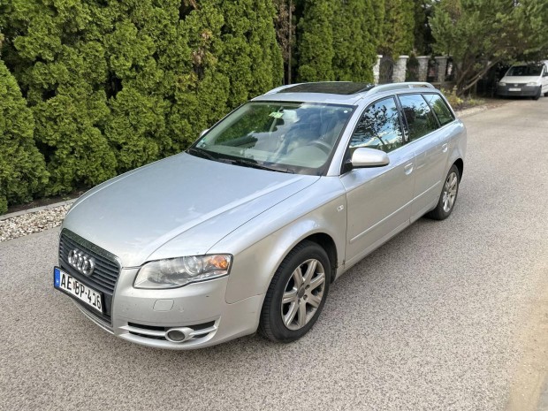 AUDI A4 Avant 3.0 V6 quattro Tiptronic