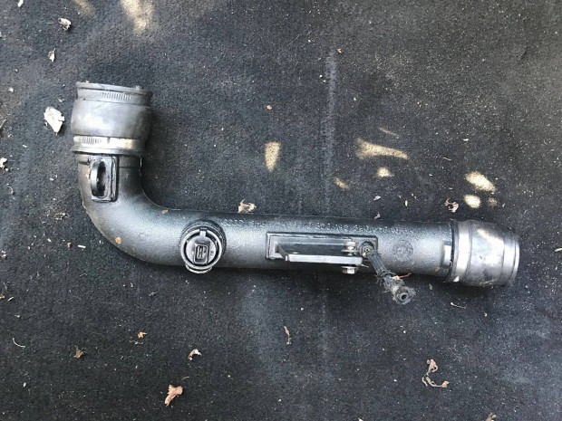 AUDI A4 B5 1,9 TDI _ turbócső 8D0 145 840 A