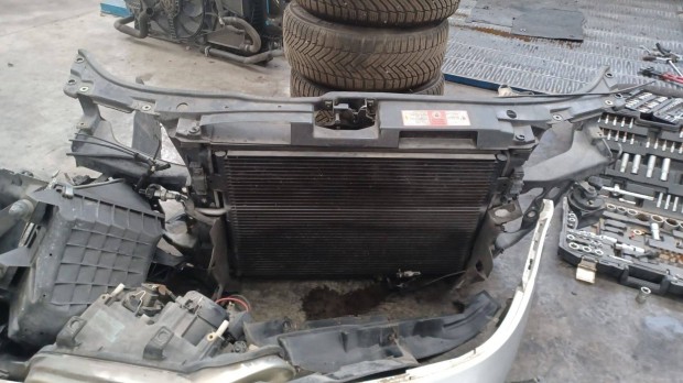 AUDI A4 B5 Homlokfal