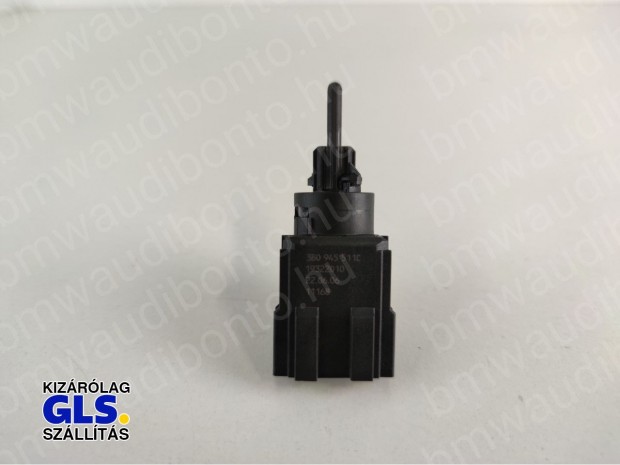 AUDI A4 B6 (8E2) F�kped�l �rz�kel� kapcsol� (3B0945511C)