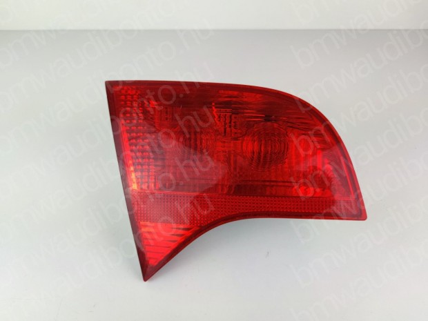 AUDI A4 B7 Avant (8ED) Bal belső hátsó lámpa (8E9945093)