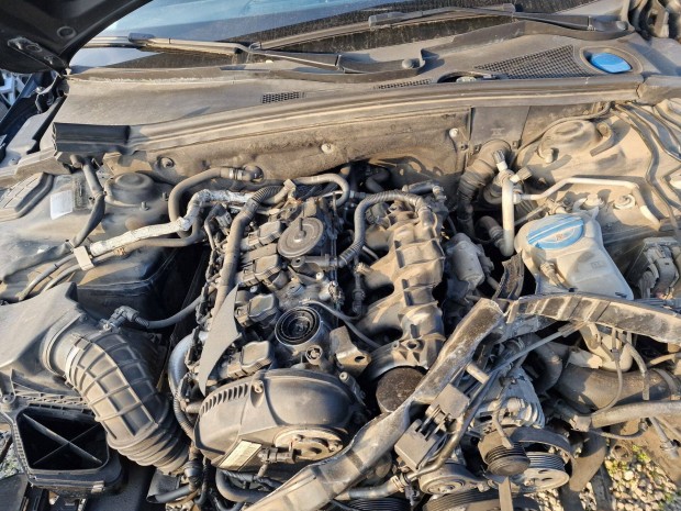 AUDI A4 B8 2.0 TFSI 132 KW 2009 Évj Cdnb Motorkód Kiválló Motor Turbó