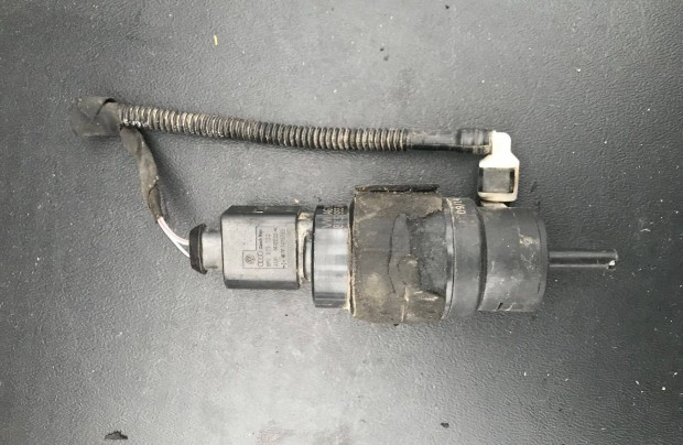 AUDI A4 B8 8K / ablakmosó szivattyú 8K5 955 647