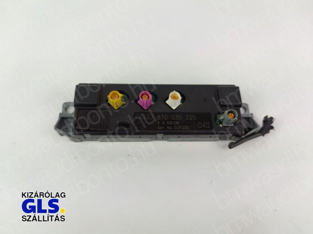 AUDI A4 B8 (8K2) Antenna erősítő (8T0035225)
