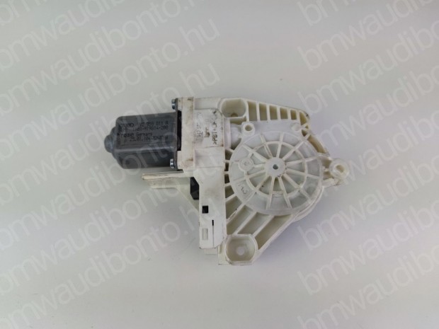 AUDI A4 B8 (8K2) Bal hátsó ajtó ablakemelő motor (8K0959811A)