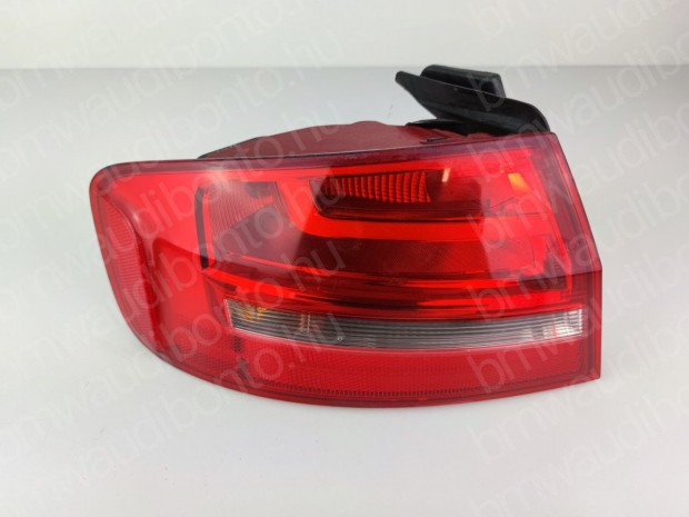 AUDI A4 B8 (8K2) Bal hátsó lámpa (8K5945095AA)