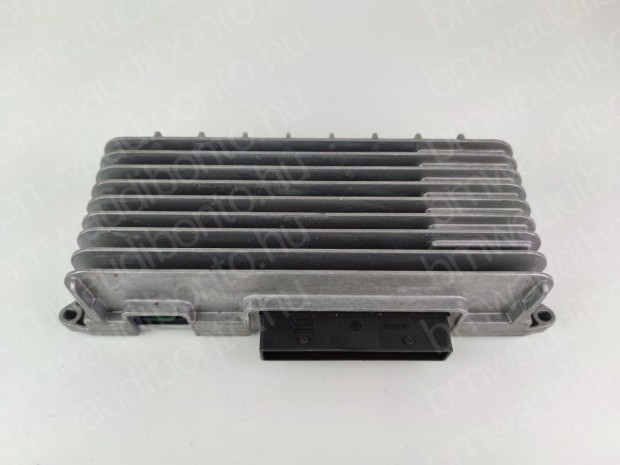 AUDI A4 B8 (8K2) Erősítő (8T0035223AD)