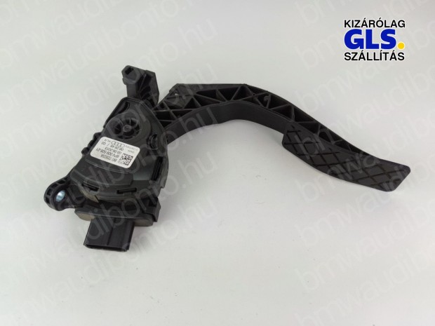 AUDI A4 B8 (8K2) Gázpedál (elektromos) (8K1723523A)