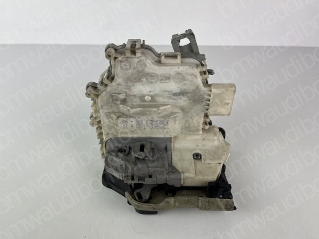 AUDI A4 B8 (8K2) Jobb hátsó ajtó zár (8K0839016C)