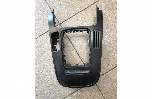 AUDI A4 B8 _középkonzol