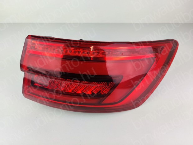 AUDI A4 B9 Avant (8W5, 8WD) Jobb hátsó lámpa (8W9945092)
