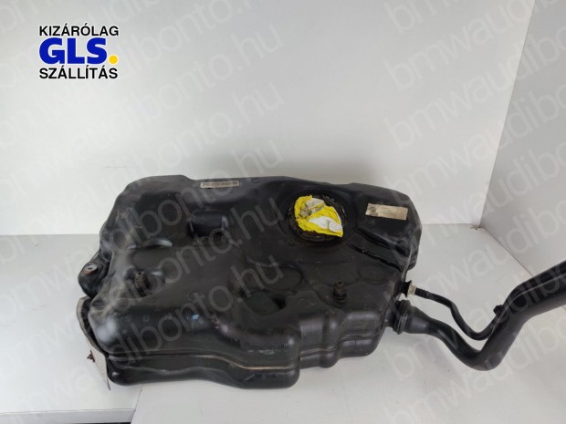 AUDI A4 B9 (8W2, 8WC) 2.0 TDI zemanyagtartly (8W0201021CG)