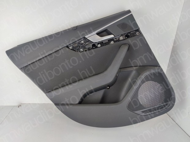 AUDI A4 B9 (8W2, 8WC) Bal hátsó ajtókárpit (8W0867317)