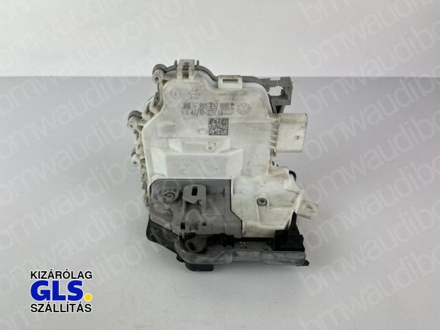 AUDI A4 B9 (8W2, 8WC) Jobb első ajtó zár (8X1837016C)