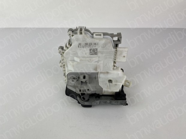 AUDI A4 B9 (8W2, 8WC) Jobb hátsó ajtó zár (8X0839016E)