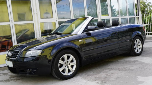 AUDI A4 Cabrio 1.8 T S-line