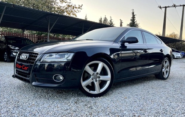 AUDI A5 3.0 TDI DPF quattro S-tronic 5Ajt/EU5/...