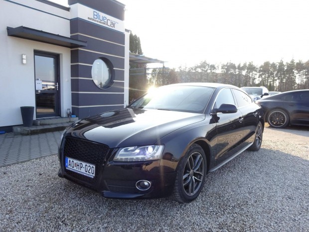 AUDI A5 3.0 TDI DPF quattro S-tronic Led-Xenon!...
