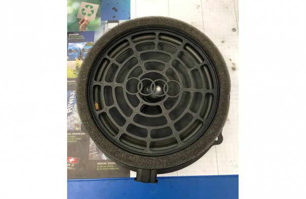 AUDI A5 8T * Bang & Olufsen hangszóró 8K0 035 411 A