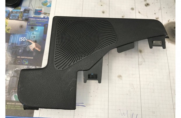 AUDI A5 8T / Bang & Olufsen hangszóró 8K9 035 709