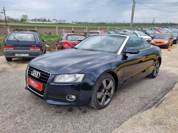 AUDI A5 Cabrio 2.0 TDI 3 v garancival . Garan...