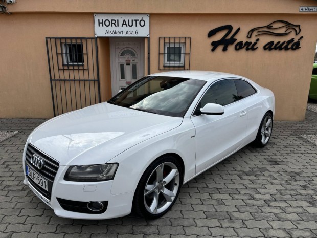 AUDI A5 Coup� 2.0 TDI DPF S line