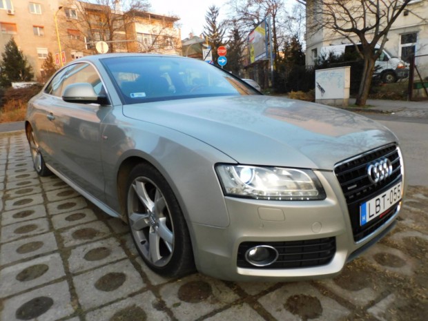 AUDI A5 Coupé 3.0 TDI DPF quattro Tiptronic ic...