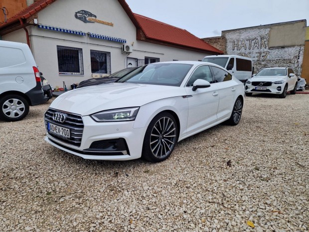 AUDI A5 Sportback 40 TDI S line quattro S-troni...
