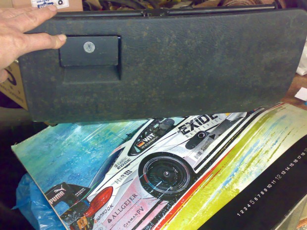 AUDI A6 1992 Keszty�tart� Bontott 5000ft