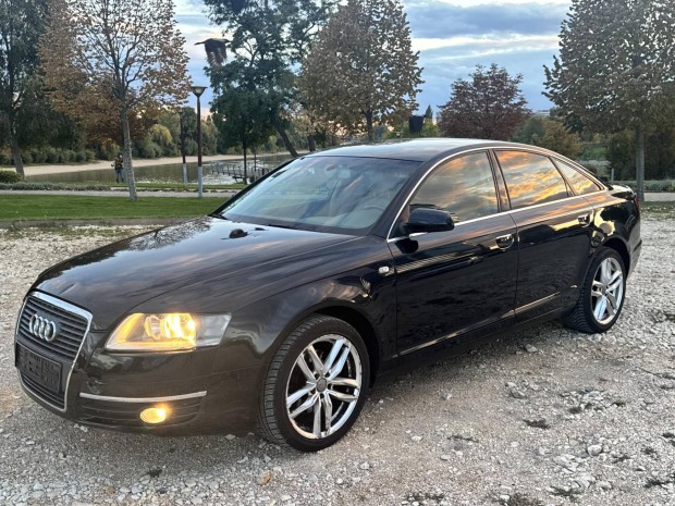AUDI A6 2.4 V6 Multitronic Friss Műszakival. Né...
