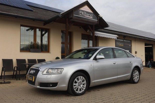 AUDI A6 2.4 V6 quattro Val�s 117e KM - Szervizk...