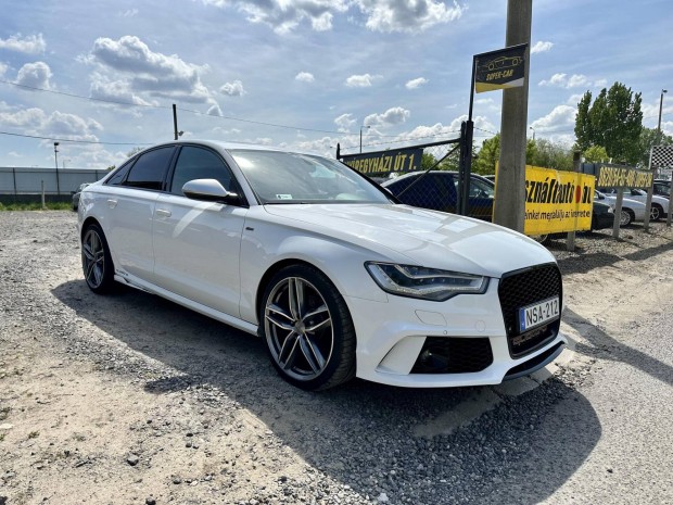 AUDI A6 3.0 V6 TDI DPF quattro S-tronic 3X S-LINE!