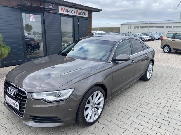 AUDI A6 3.0 V6 TDI DPF quattro S-tronic Sport.....