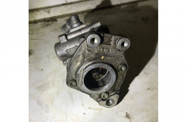 AUDI A6 4F 4,2 V8 - szervószivattyú 4F0 145 155 B