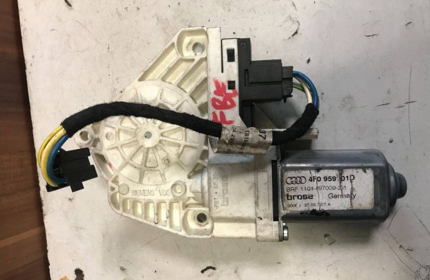 AUDI A6 4F _ ablakemel motor / bal els 4F0 959 701 D