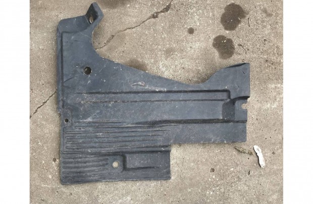 AUDI A6 4F_ fenklemez 4F0 825 215