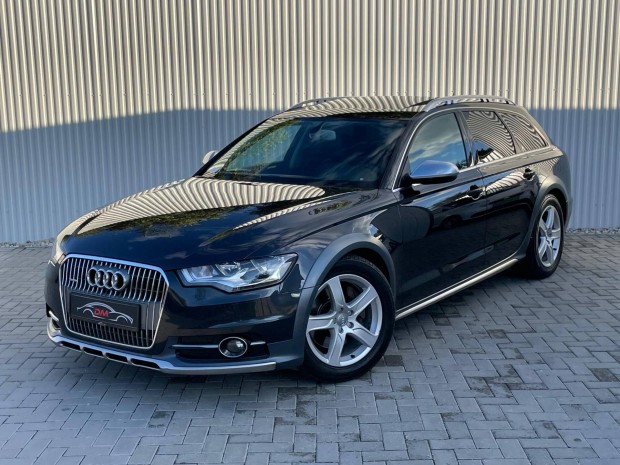 AUDI A6 Allroad 3.0 V6 TDI quattro S-tronic NAV...