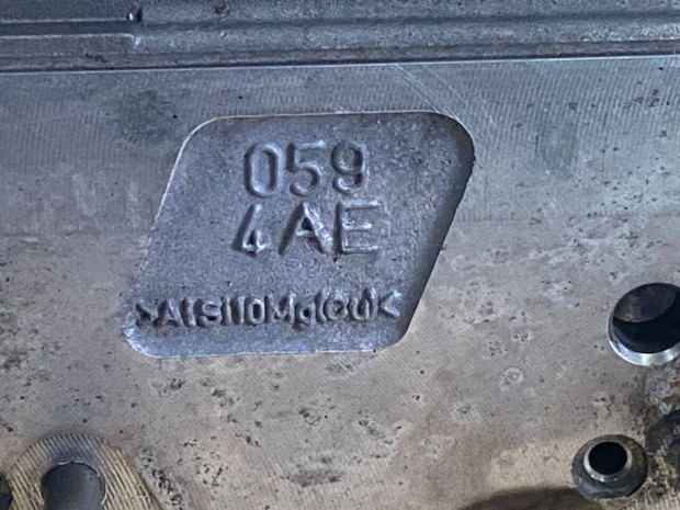 AUDI A6 C6 Jobb Hengerfej (V-Motor/Boxer)