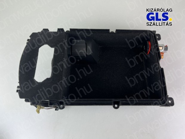 AUDI A6 C7 (4G2, 4GC) Kzpkonzol hts trolrekesz (4G0864981A)